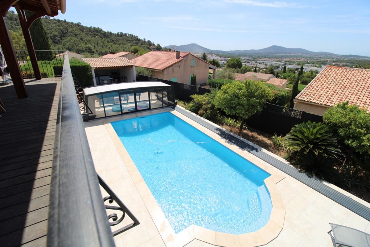LA VALETTE-DU-VAR Le Partegal - La valette du Var Villa 7 pièce(s) 170 m2sur un terrain 750 m² 2
