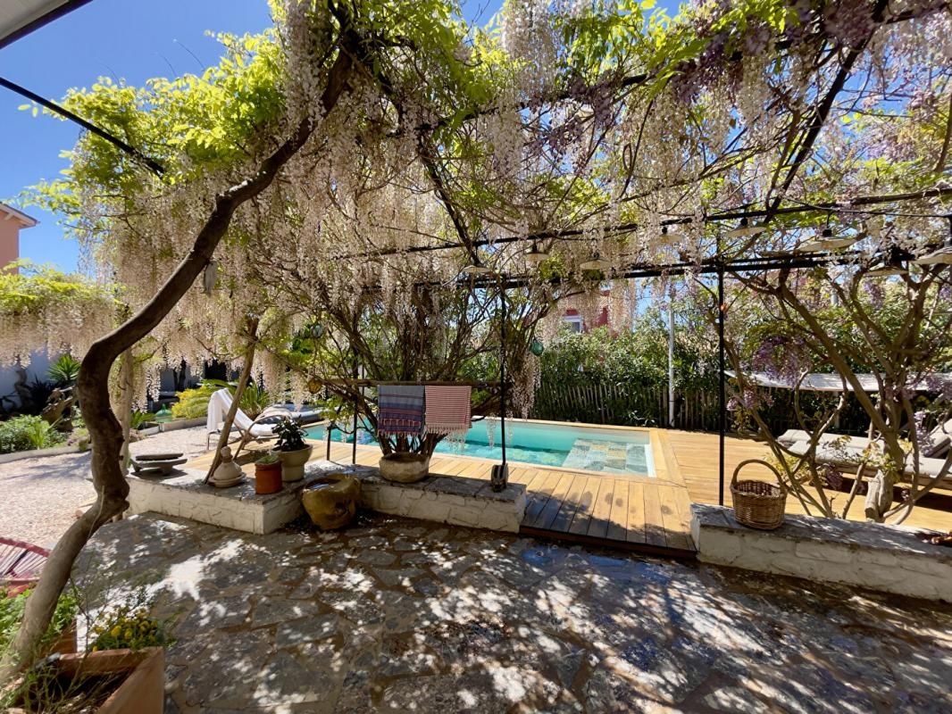 AGDE Villa de plain-pied avec piscine à Agde 4