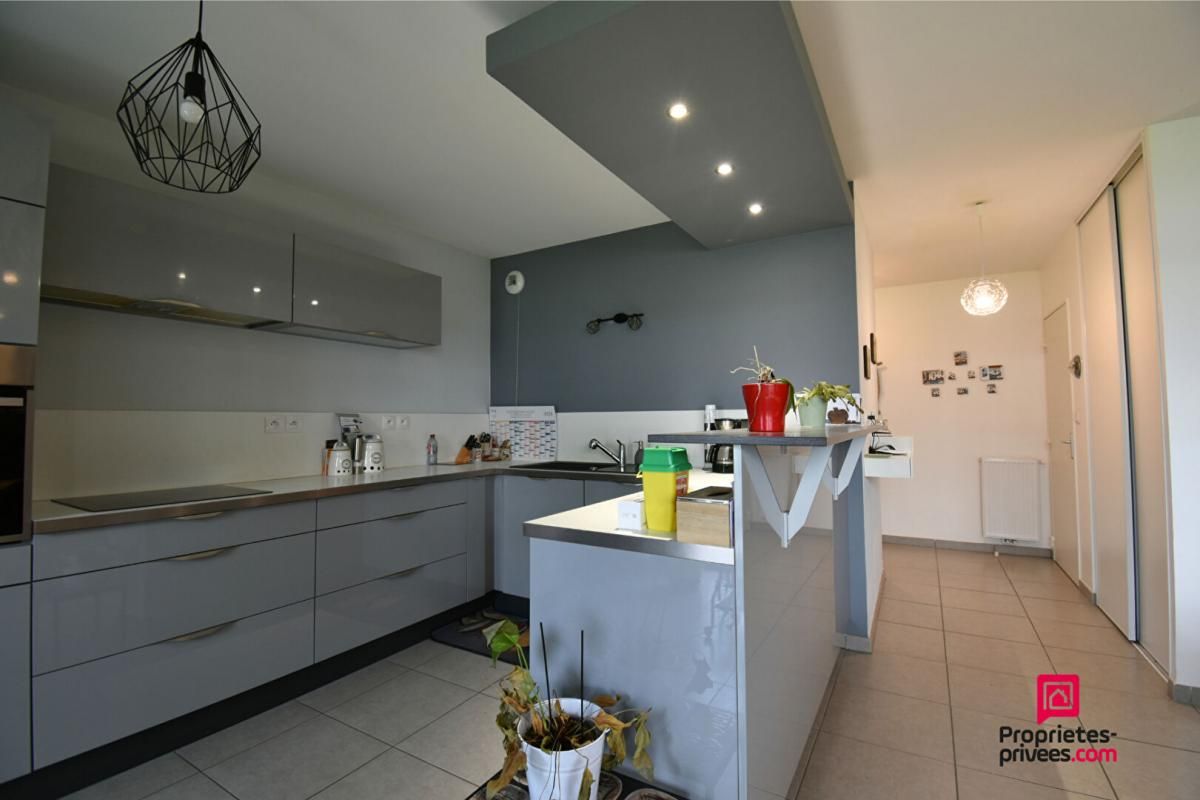 MIONS Superbe appartement -T3 de 77 m2 avec terrasse et garage - Mions 3