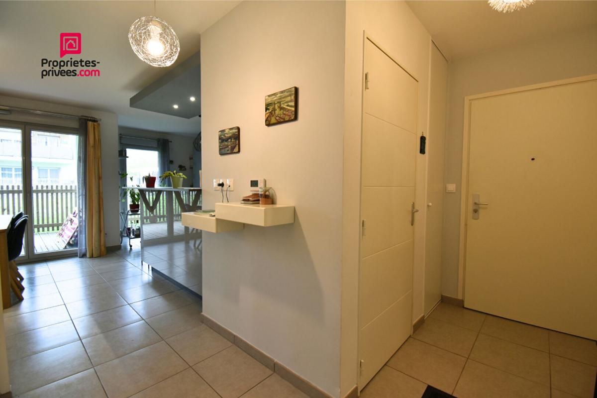 MIONS Superbe appartement -T3 de 77 m2 avec terrasse et garage - Mions 4