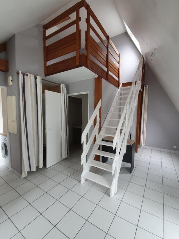 CHATEAUROUX Appartement T1 bis en duplex + parking 4