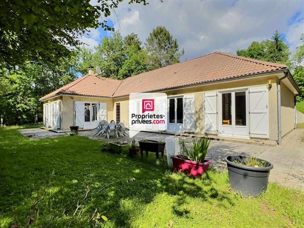 LA CHAPELLE-GONAGUET Maison T6 d'env. 150m² avec grand garage fermé sur la CHAPELLE-GONAGUET (24350) 1