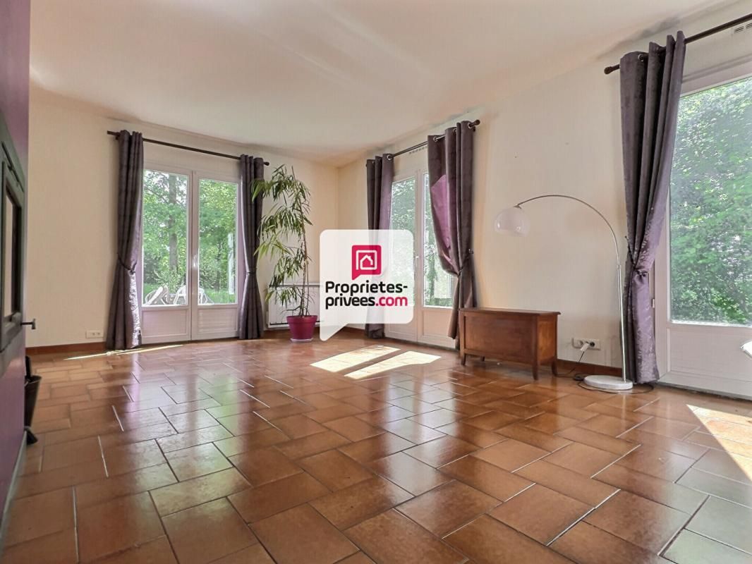 LA CHAPELLE-GONAGUET Maison T6 d'env. 150m² avec grand garage fermé sur la CHAPELLE-GONAGUET (24350) 3