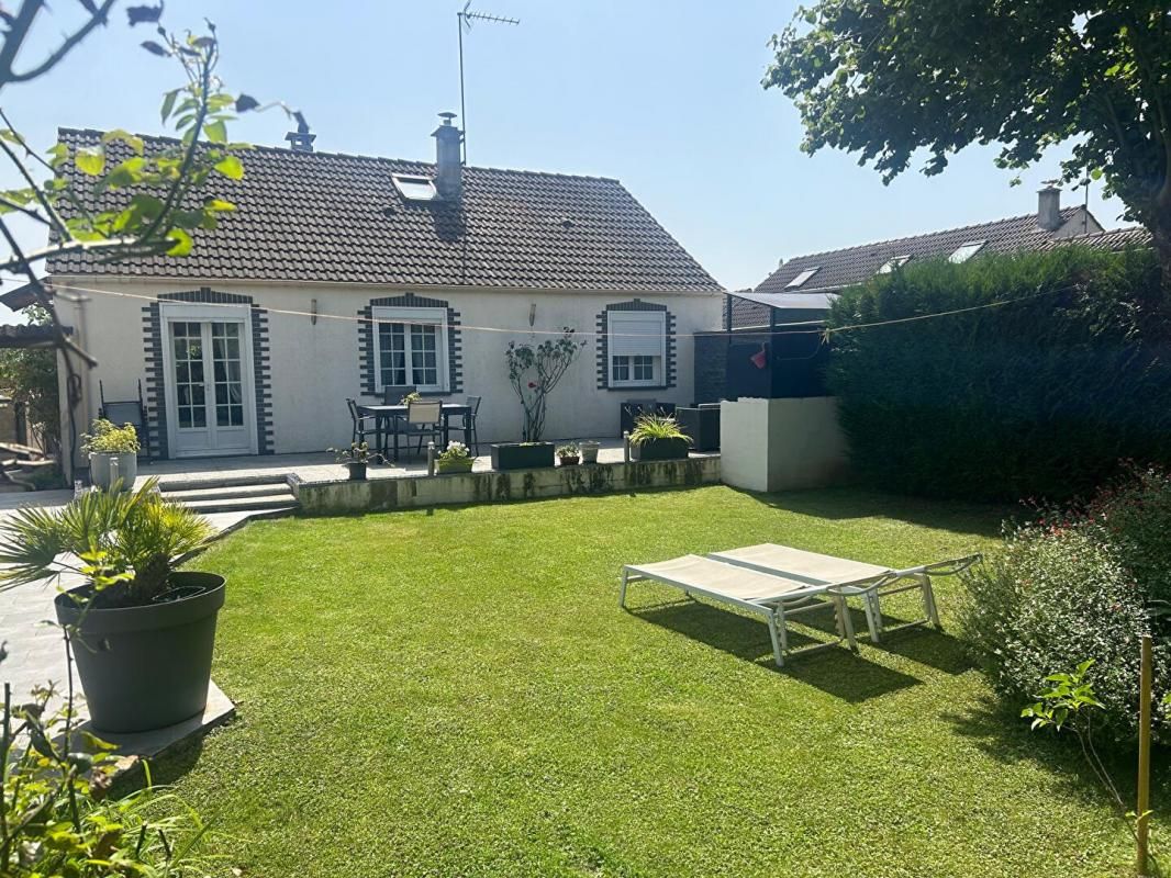 MAISON 119 m2, 5 CHAMBRES AVEC GARAGE 349 000