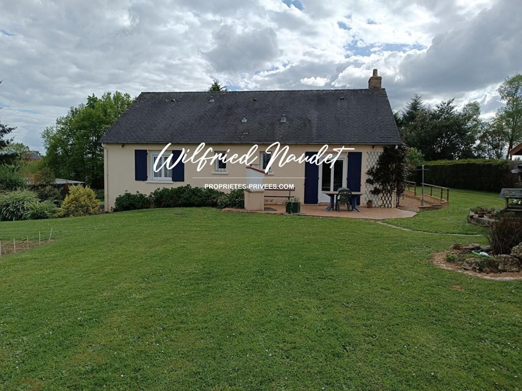 LE GRAND-LUCE Maison au calme avec grand terrain Le Grand Luce 96 m2 3