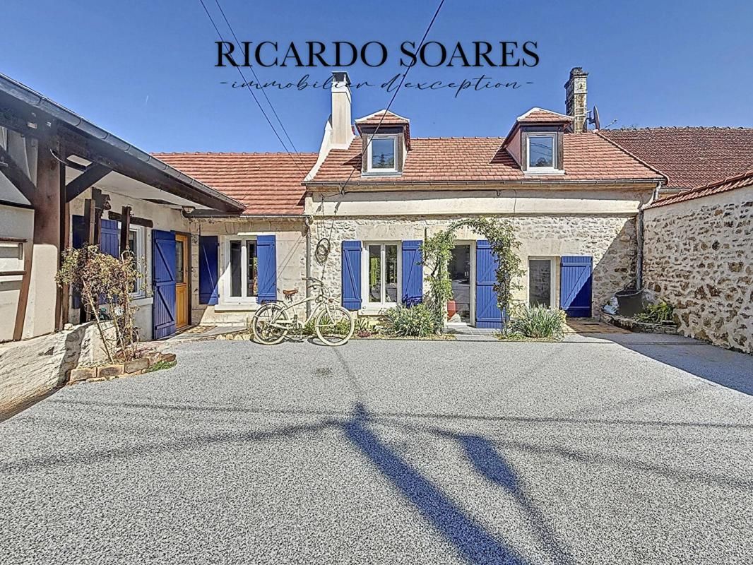 60800 CREPY-EN-VALOIS / LONGÈRE 150m2 AU SOL / 3 CHAMBRES / VIVABLE DE PLAIN-PIED / VÉRANDA / GRAND JARDIN AVEC TERRASSE