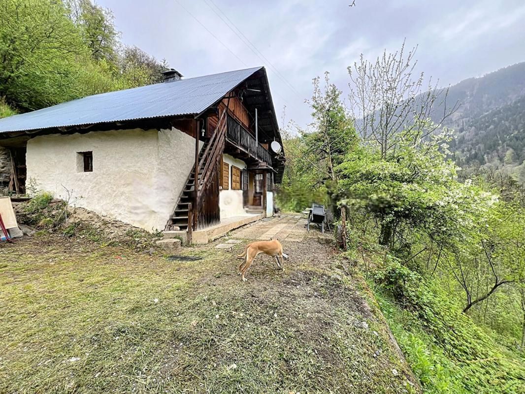 Chalet d'alpage de caractère Ugine 6 pièces 120 m2