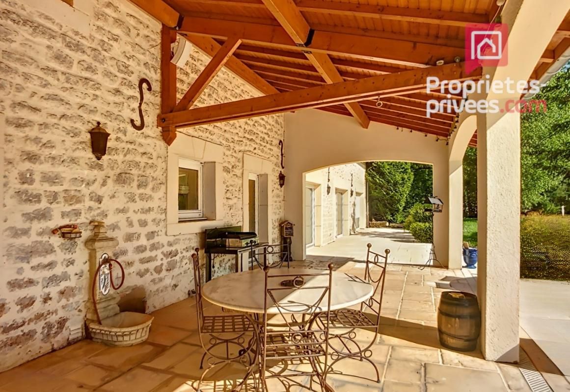 COMMERCY 55200 COMMERCY-MAISON PLAIN-PIED 319m²/4 CH/PISCINE et SPA/GRANDES DEPENDANCES/sur 7110m² terrain/590000HAI 3
