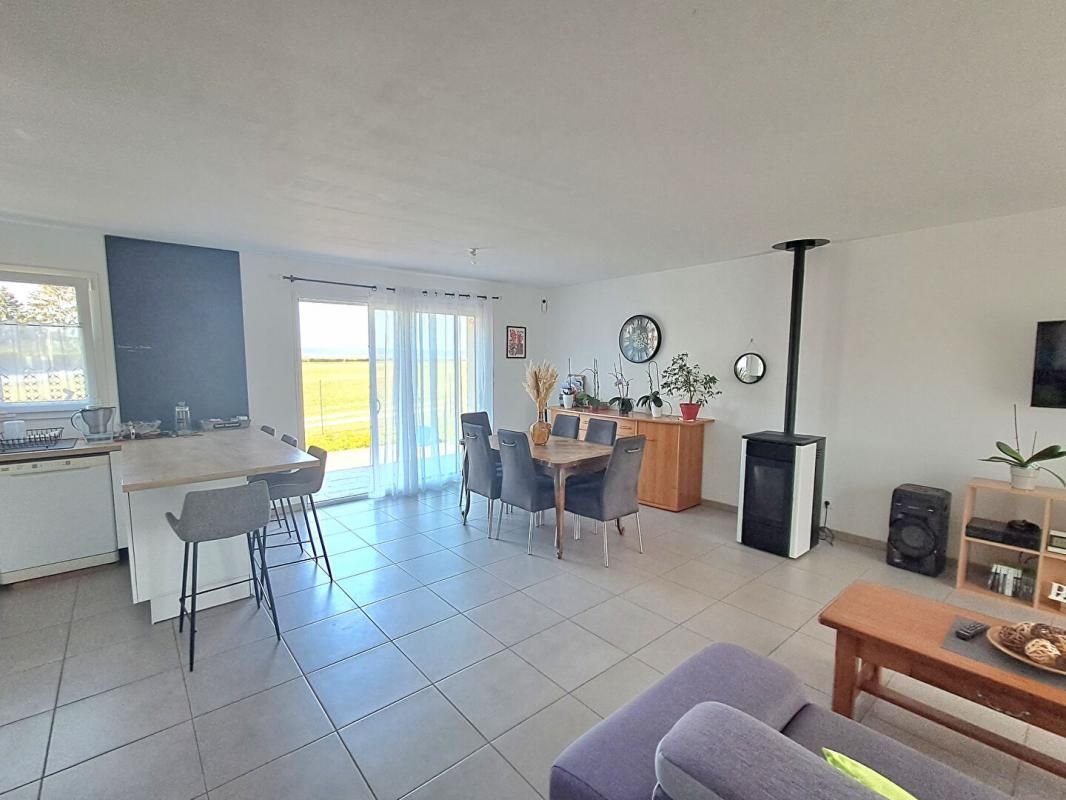 MOURMELON-LE-PETIT Pavillon Mourmelon Le Petit 6 pièce(s) 101 m2 2