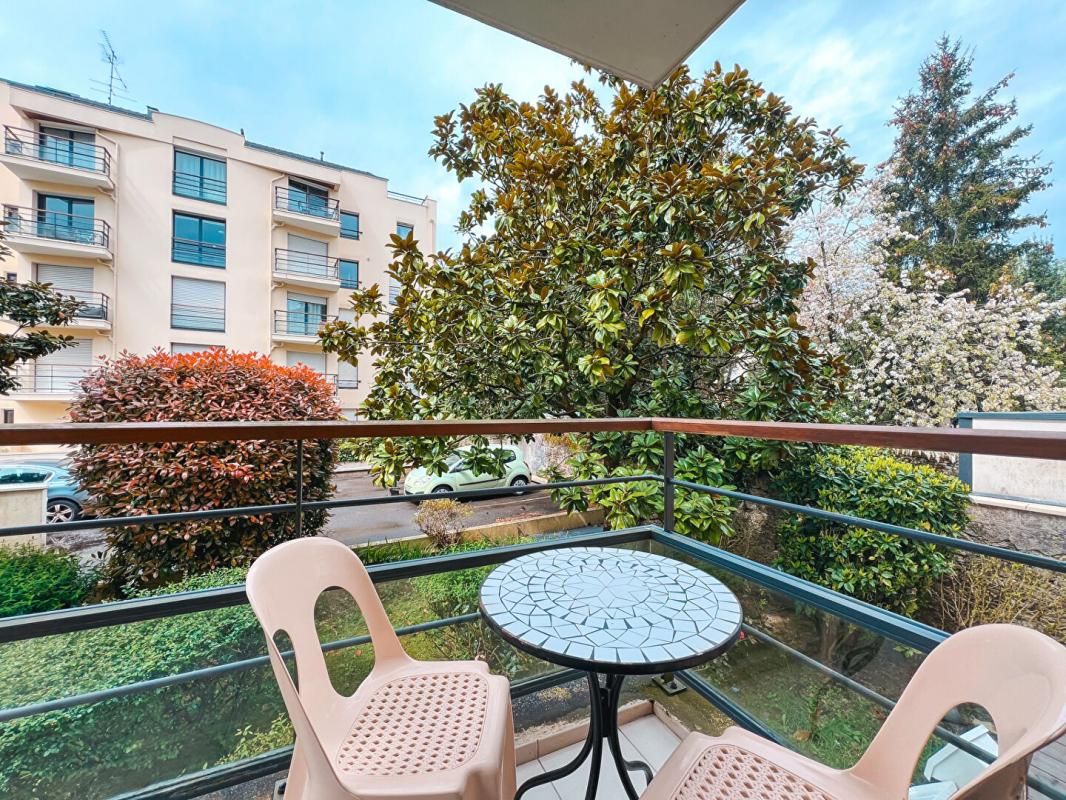 Appartement Nantes 2 pièces - avec balcon et place de parking