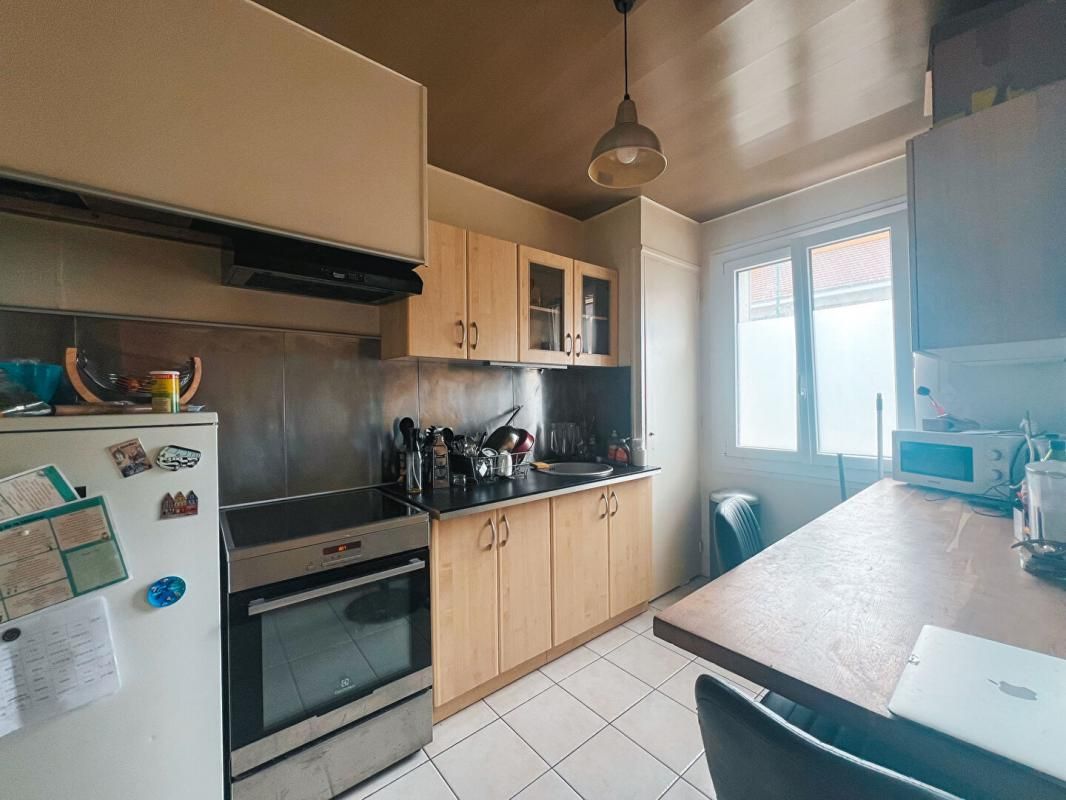NANTES Appartement Nantes 2 pièces avec box et cave - Sainte-Thérèse / Américains 4