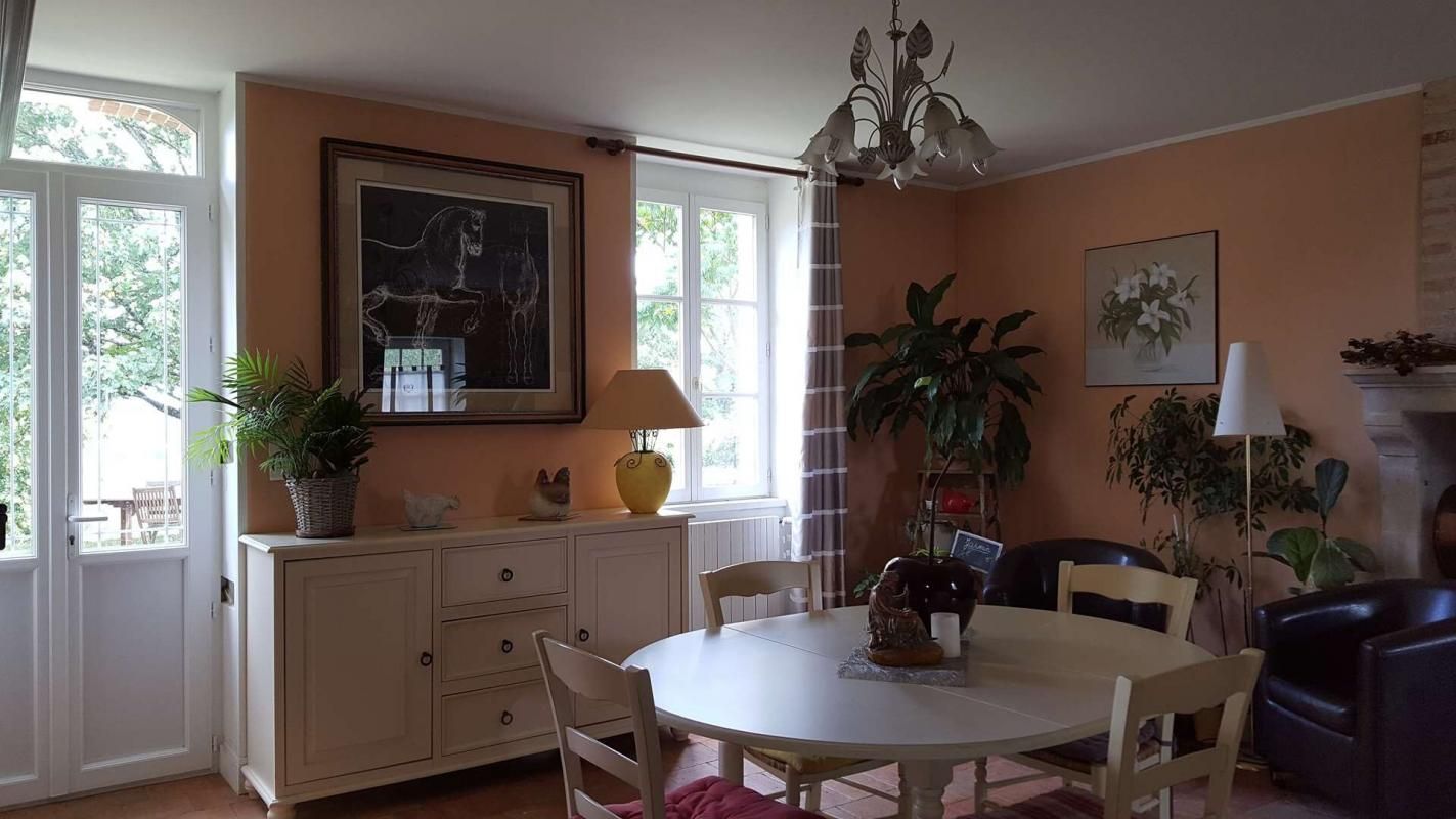 AVESSE Maison Avesse 7 pièce(s) 240 m2 3