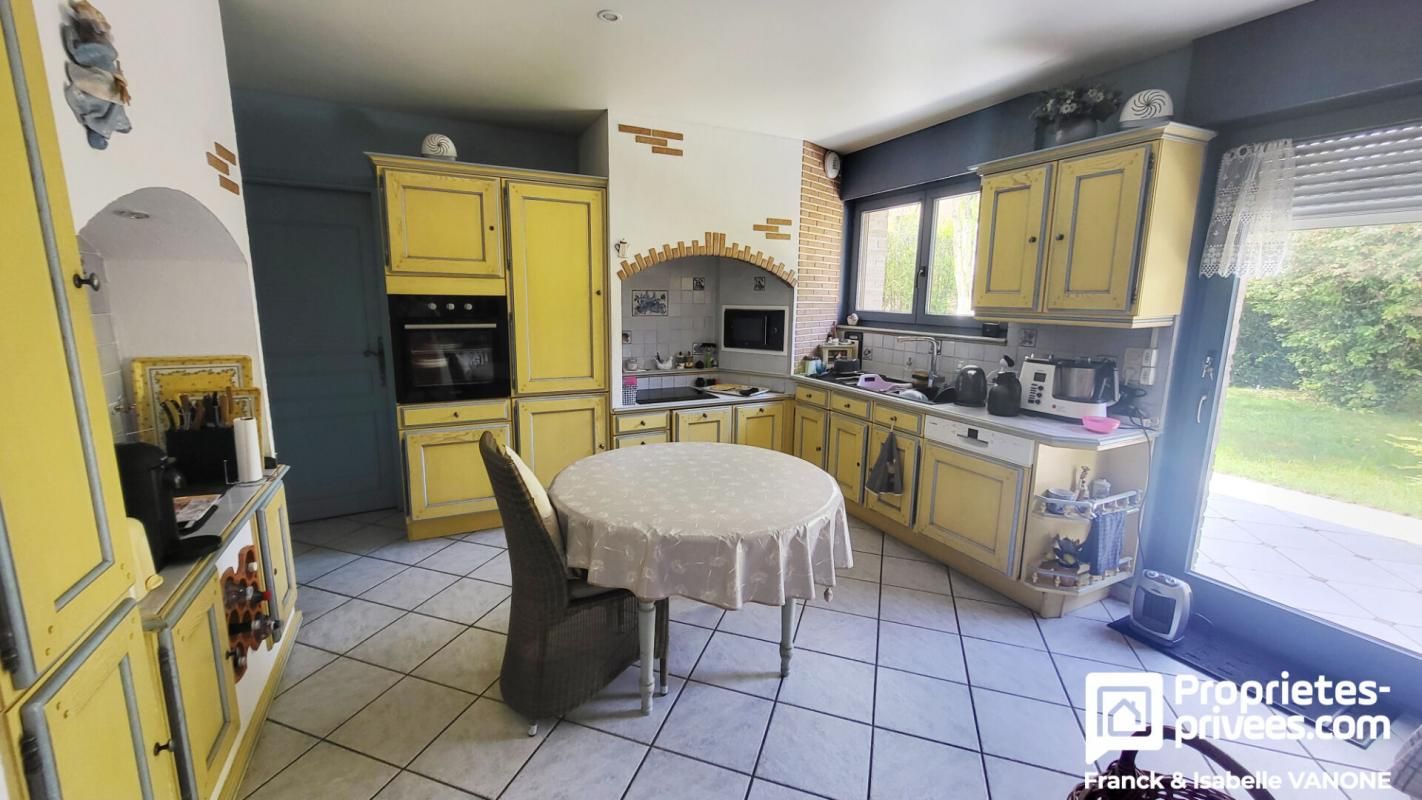 CAPINGHEM Maison traditionnelle individuelle - 5 chambres + bureau + garage + jardin - 185m² 4