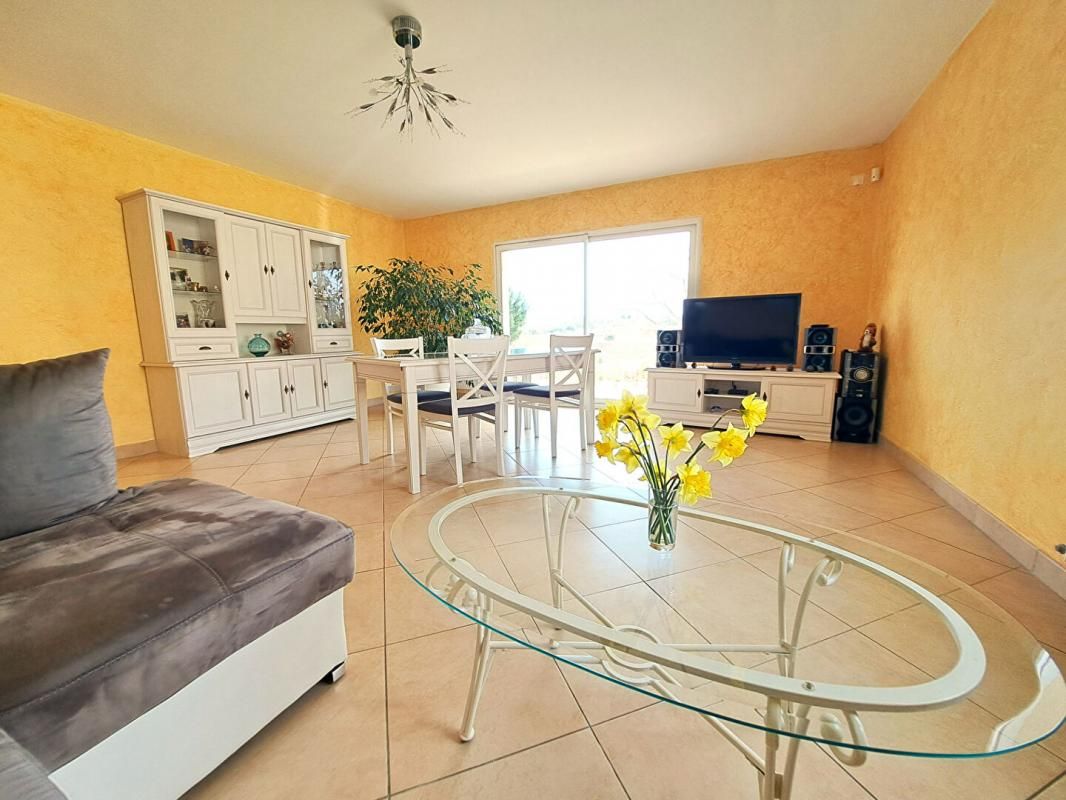 MORNAC Maison de plain-pied très bien entretenue 98 m2 3