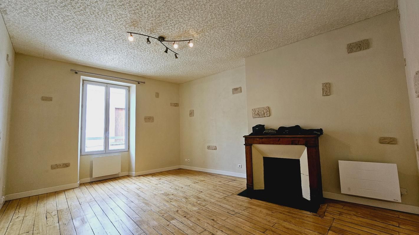 BOURGES CENTRE APPARTEMENT 45.5 M² 2 PIECES