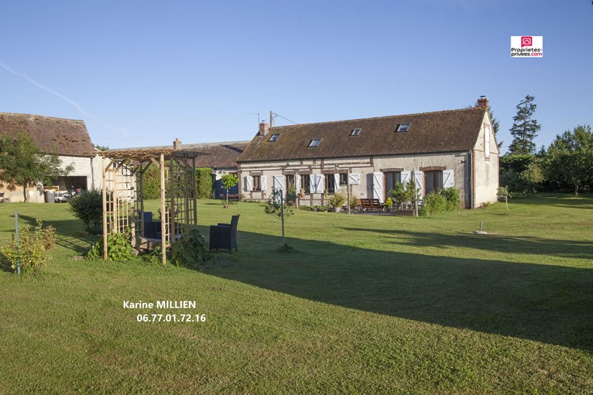 AXE NONANCOURT / VERNEUIL SUR AVRE Maison individuelle de type longère avec dépendances - 1 étage - 4 chambres - terrain - 254000 HAI