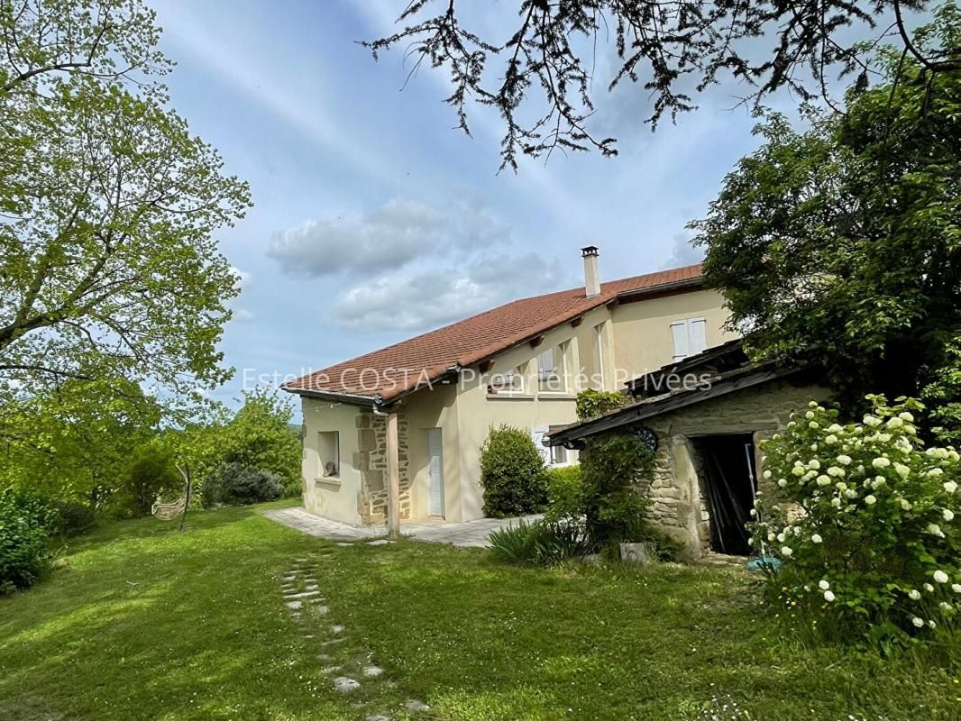 GENISSIEUX Maison en pierres 8 pièce(s) de 209 m² 2