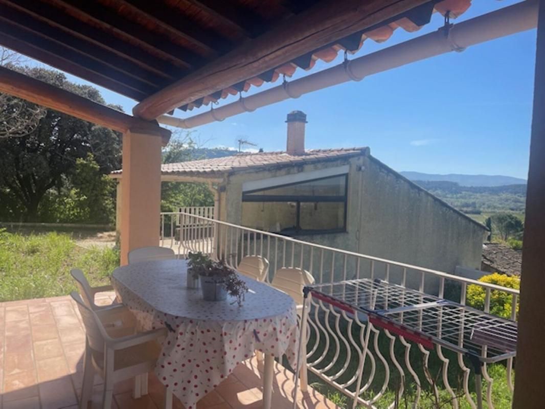 SAINT-SATURNIN-LES-APT Villa Saint Saturnin Les Apt 5 pièce(s) 152 m2 3