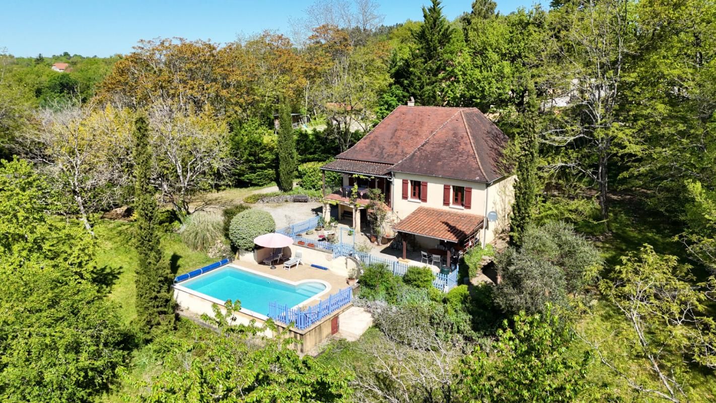 Maison avec piscine et magnifique vue sur la campagne