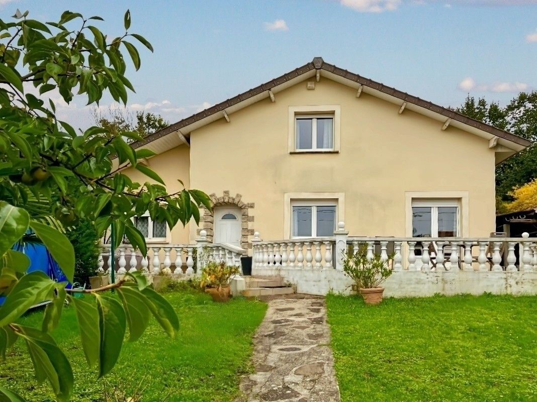 GOUSSAINVILLE Belle maison de 6 pièces, 125 m2, dans le quartier résidentiel de Goussainville 3