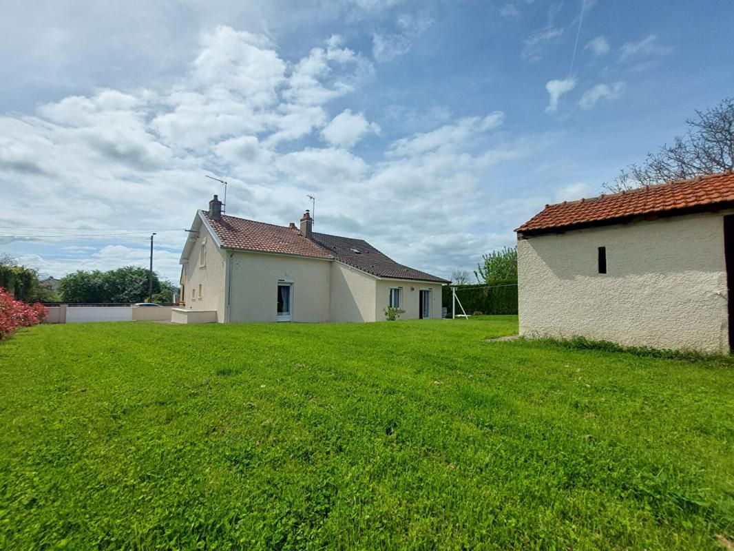 MONTCEAU-LES-MINES Maison Montceau Les Mines 4 pièce(s) 118 m2 2