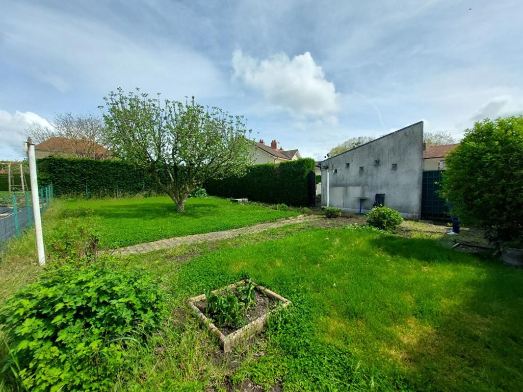 MONTCEAU-LES-MINES Maison Montceau Les Mines 4 pièce(s) 118 m2 3
