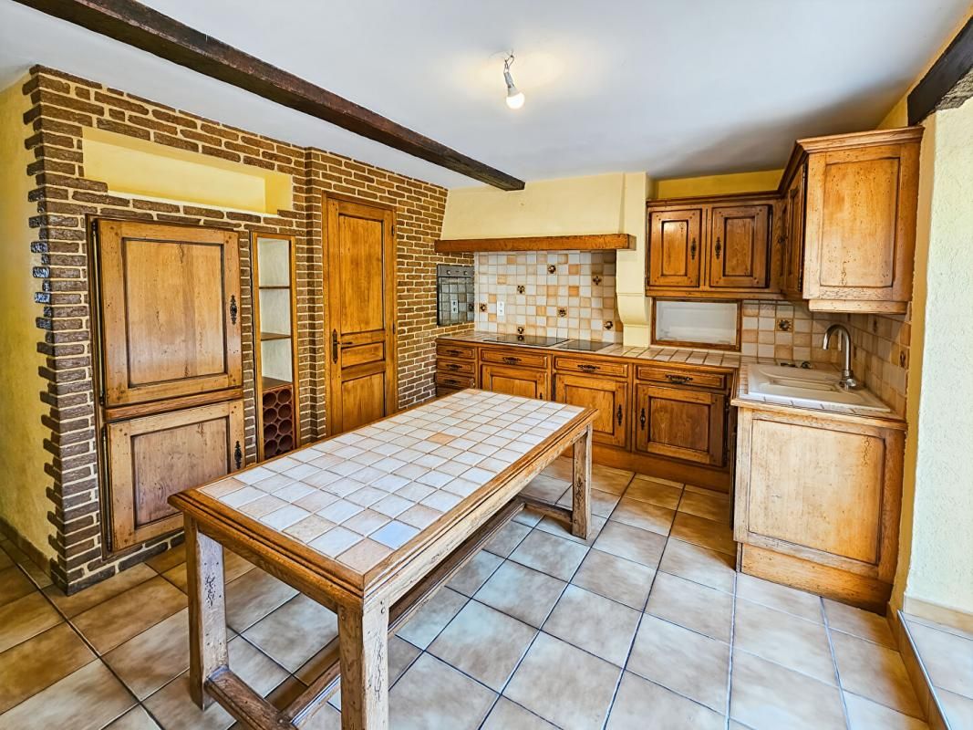 PRIX-LES-MEZIERES Maison mitoyenne avec jardin à Prix-lès-Mézières 4