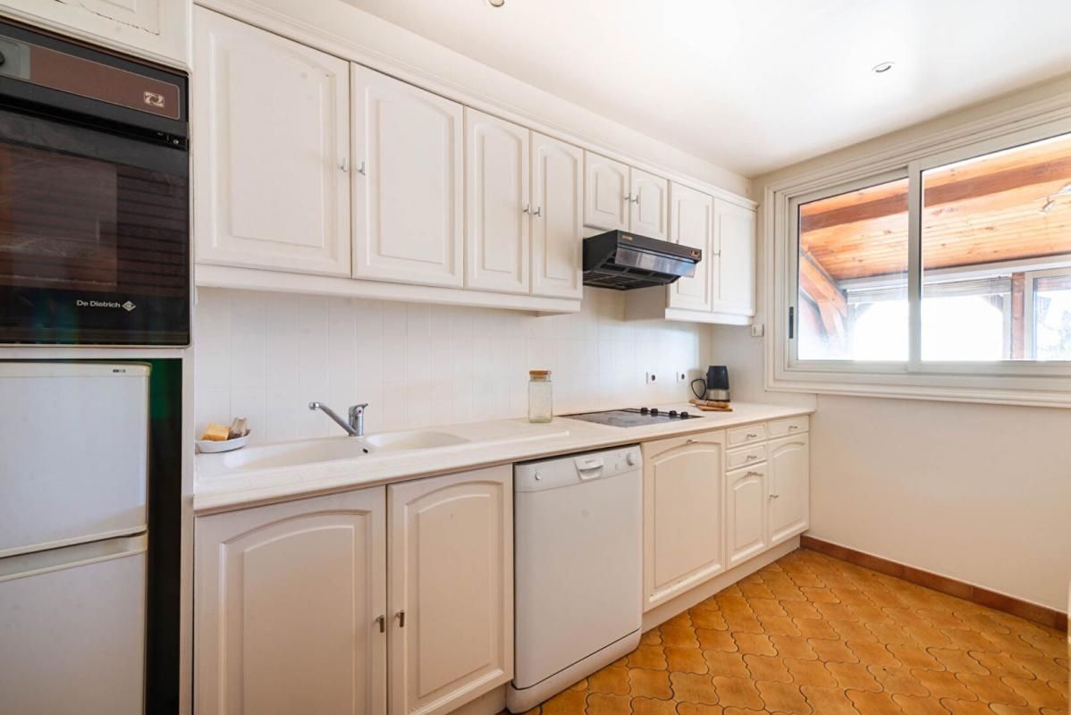 MORANGIS À vendre à Morangis ? Maison familiale avec jardin, sous-sol total et potentiel évolutif 3