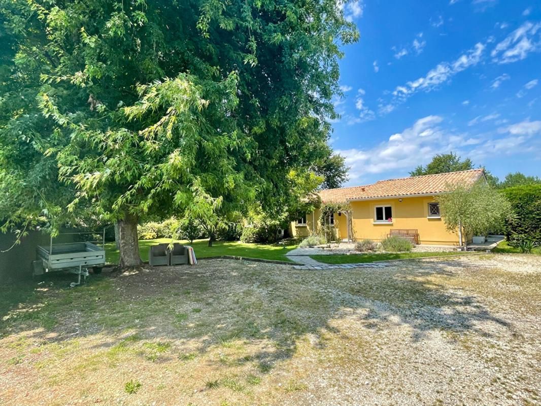 PUGNAC Maison Pugnac 6 pièce(s) 135 m2 3