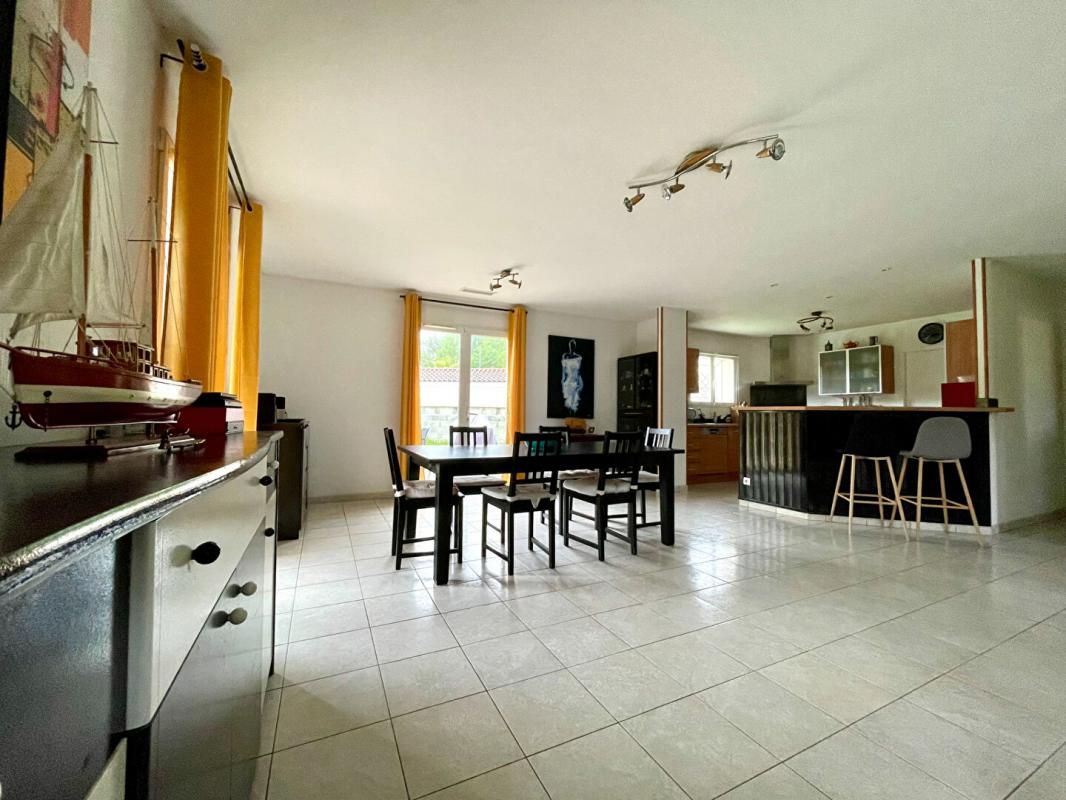 CESTAS Maison Familiale Cestas Pierroton 6 pièce(s) 160 m2 3