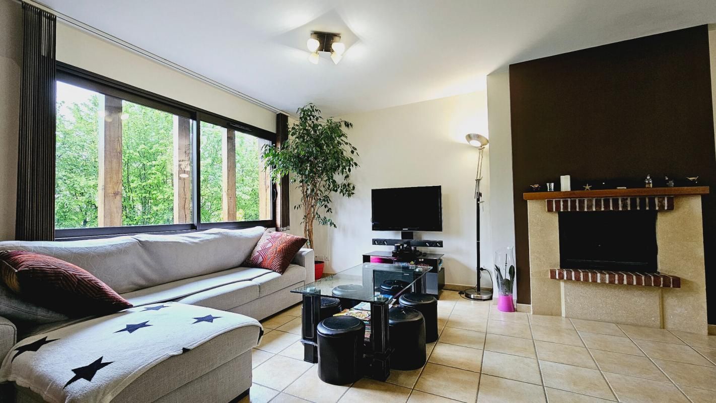 SAINT-MARTIN-D'AUXIGNY MAISON DE 111.6 M² 5 PIECES 4 CHAMBRES GARAGE JARDIN 2