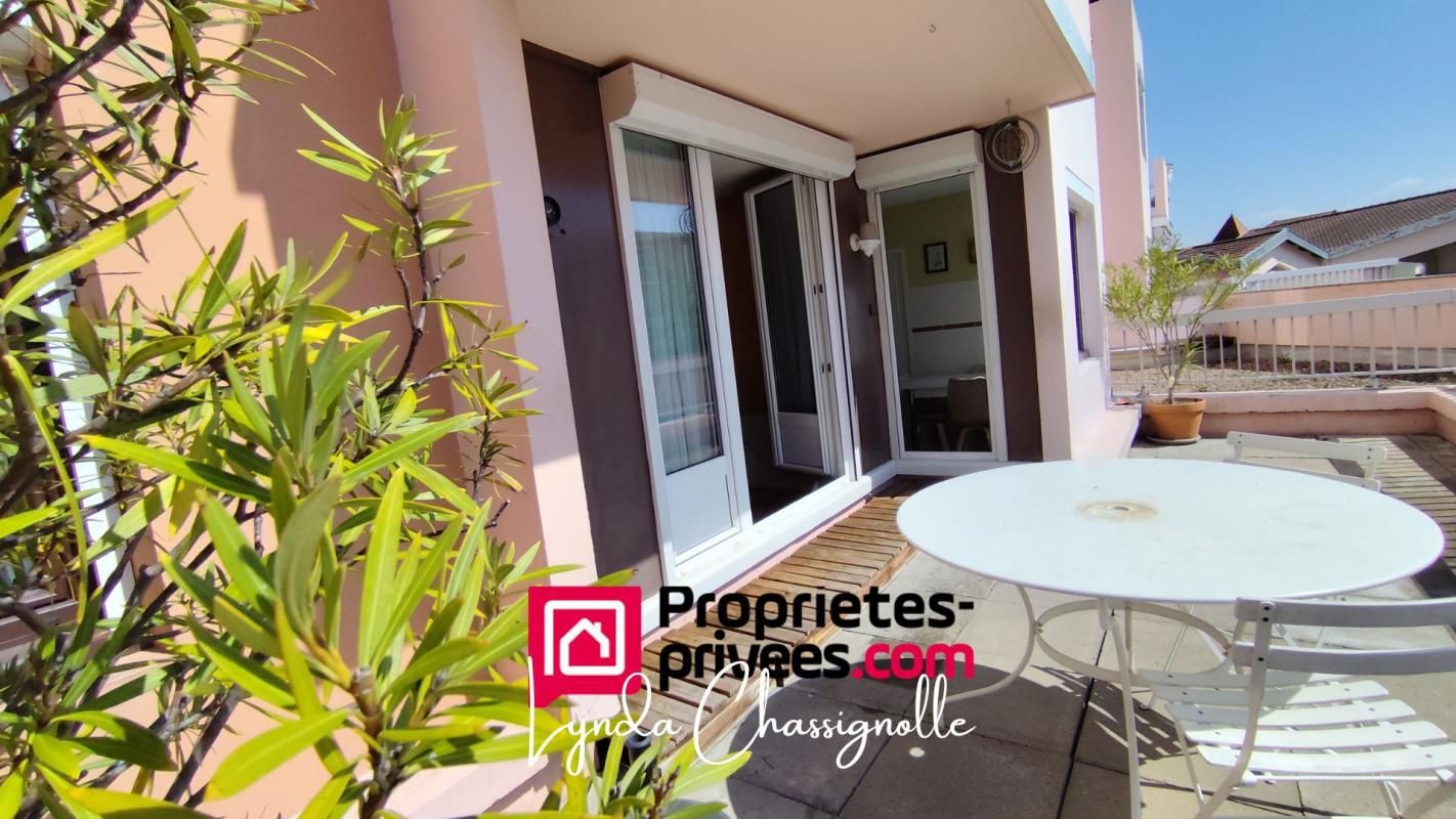 RIORGES Appartement Riorges - Grande terrasse - 3chambres 2