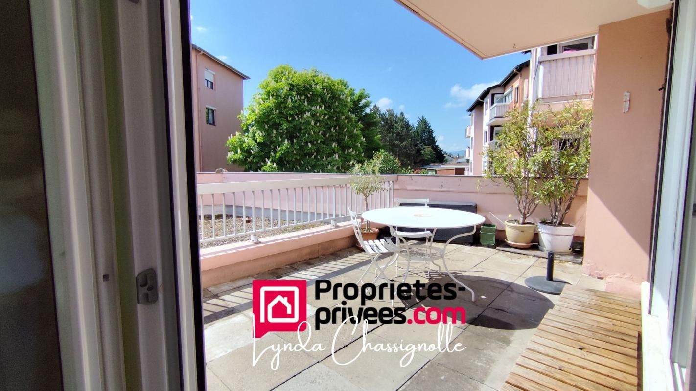 RIORGES Appartement Riorges - Grande terrasse - 3chambres 3