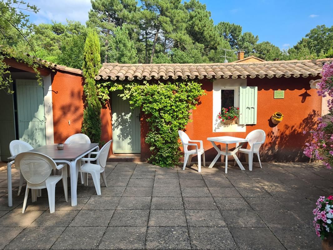 ROUSSILLON Villa avec piscine à Roussillon 4