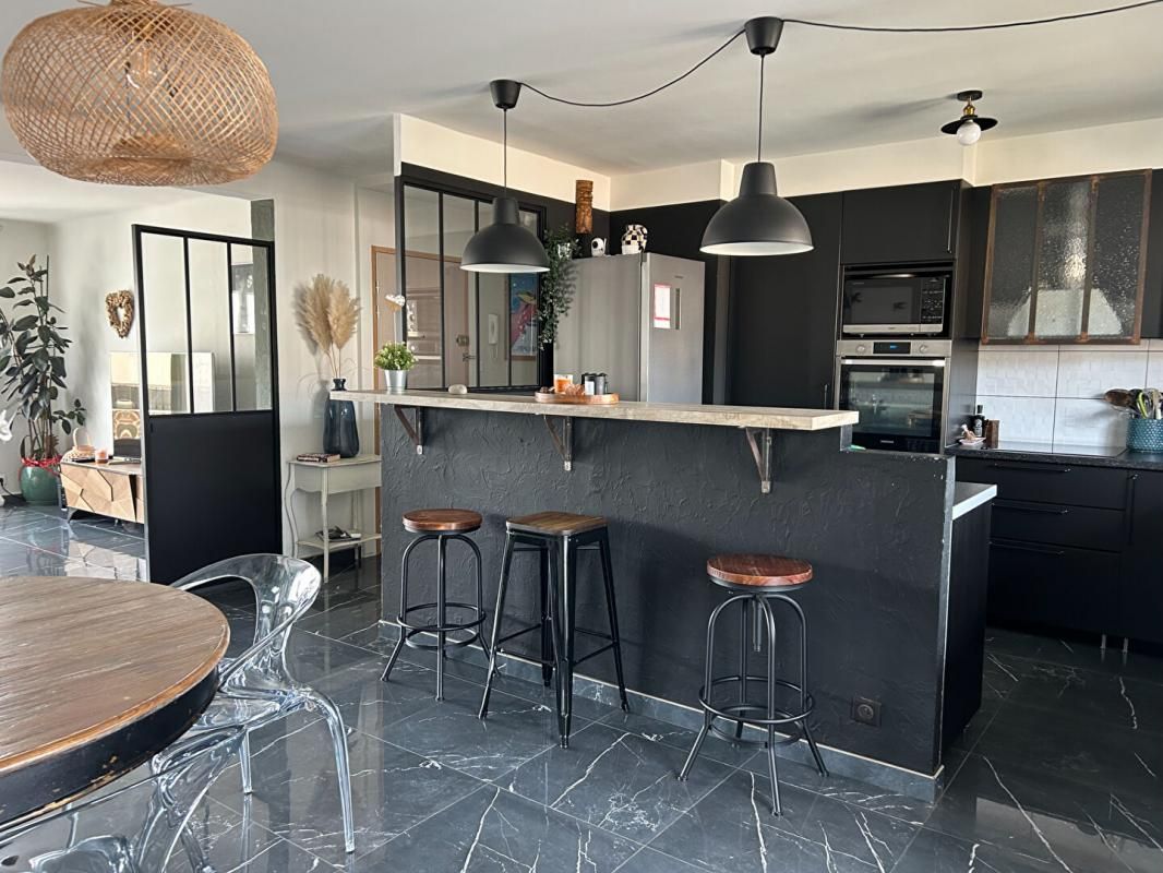TOULON APPARTEMENT- TOULON OUEST-107 m2 2