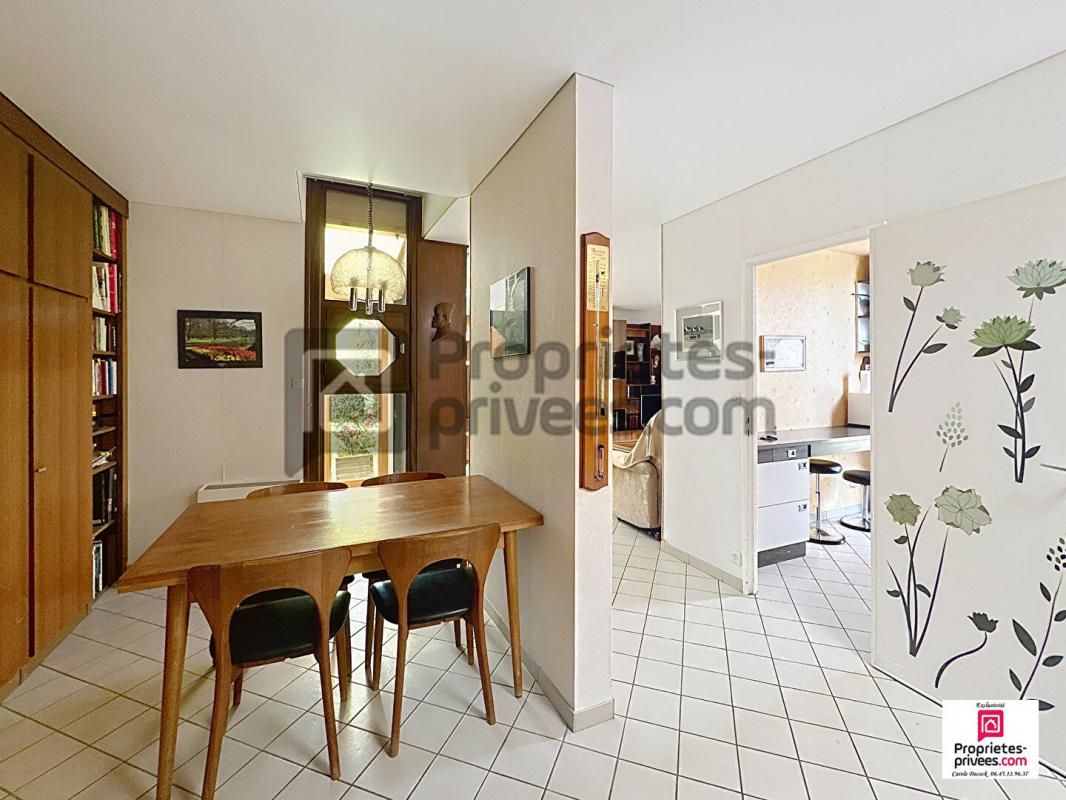 ROISSY-EN-BRIE Appartement Roissy En Brie 3 pièce(s) 72 m2 4