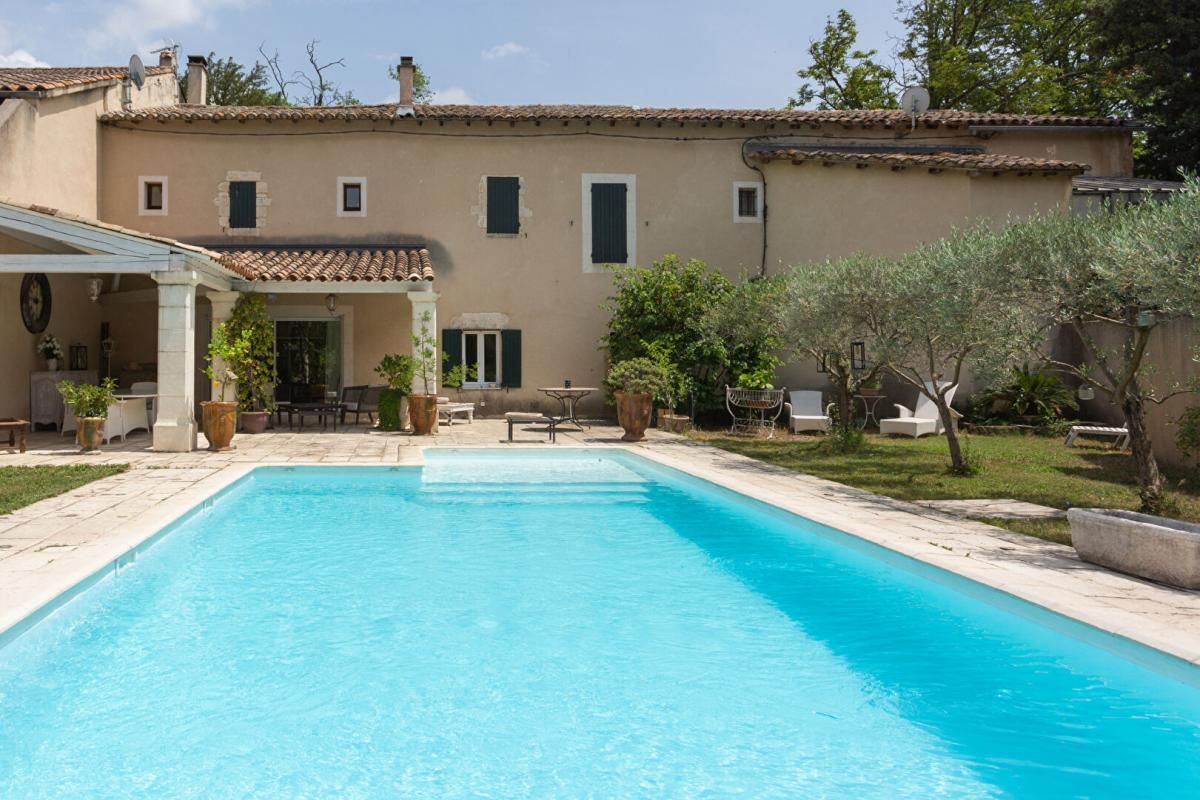 AVIGNON Maison Avignon 9 pièce(s) 267 m2     835 000 2