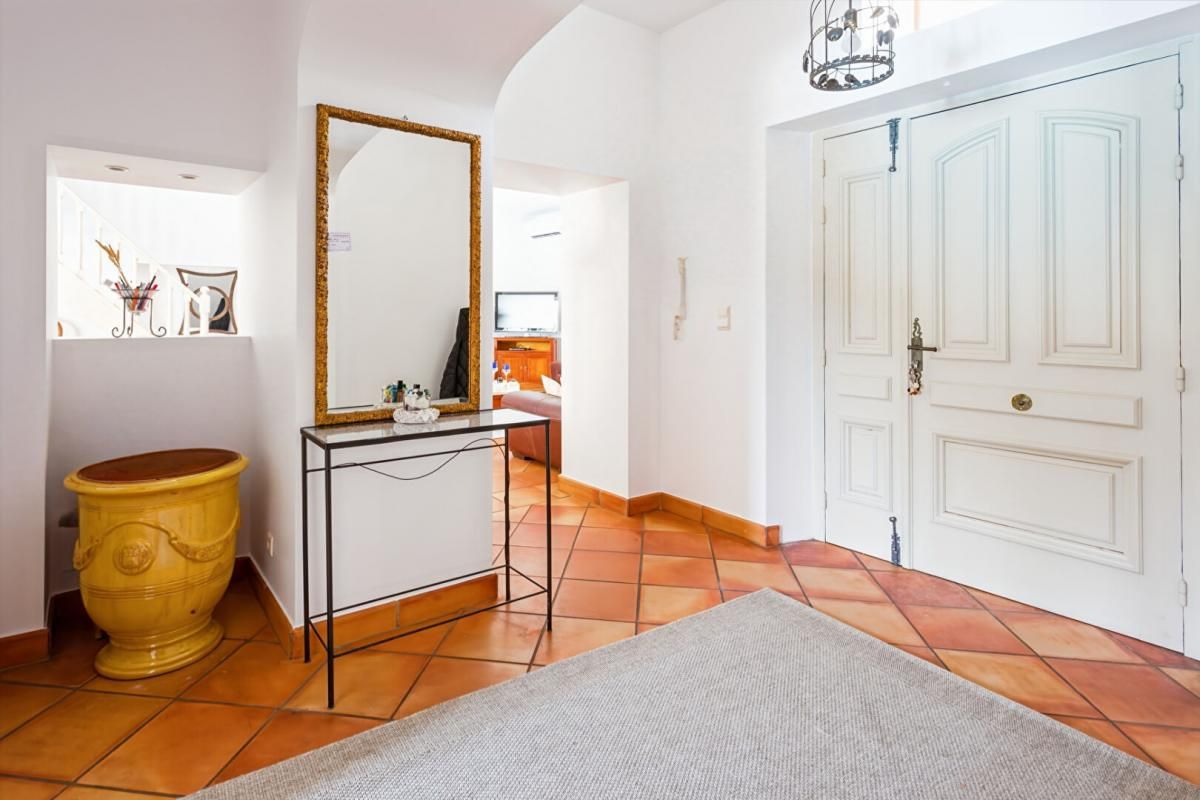 AVIGNON Maison Avignon 9 pièce(s) 267 m2     835 000 3