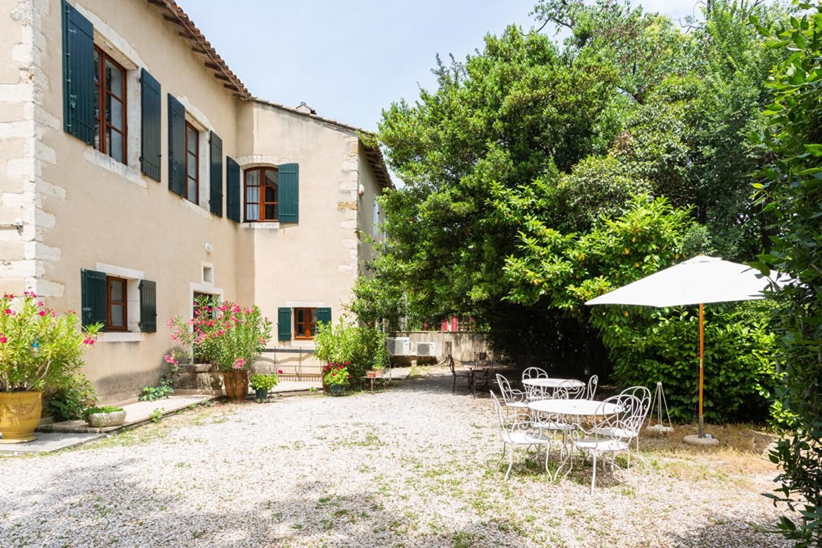 AVIGNON Maison Avignon 9 pièce(s) 267 m2     835 000 4