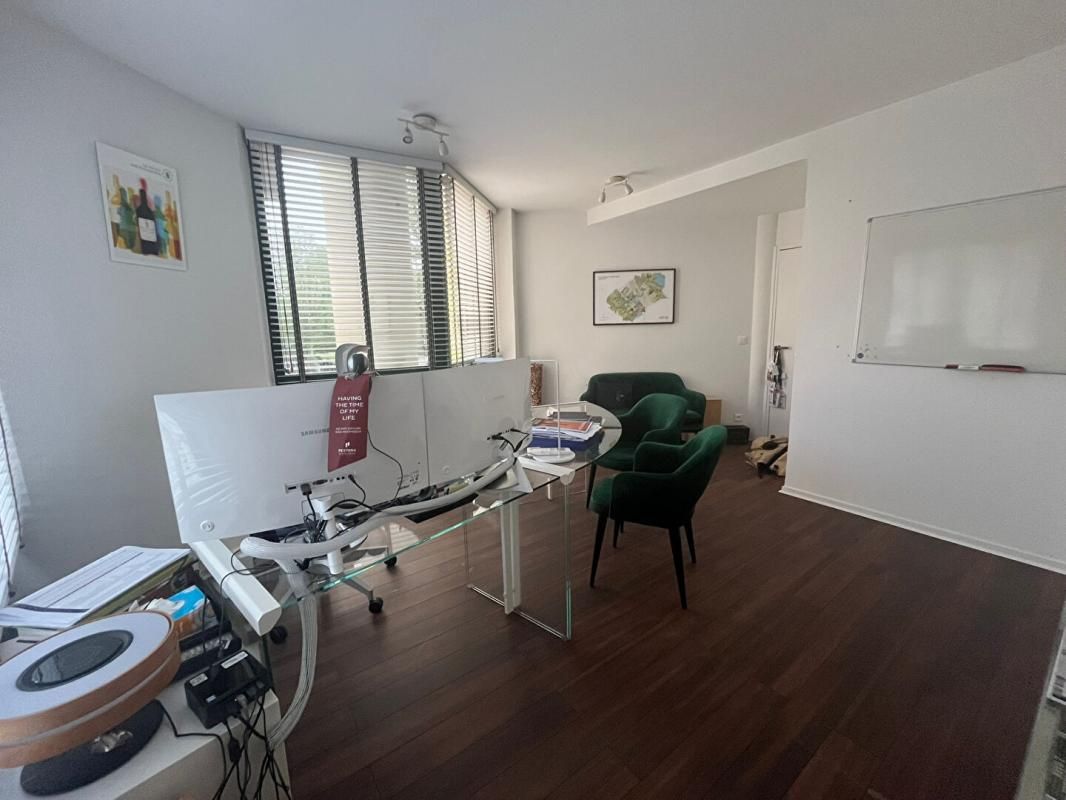 BORDEAUX 33200 BORDEAUX PROCHE PARC BORDELAIS  VENTE BUREAU DE 90 M2 3