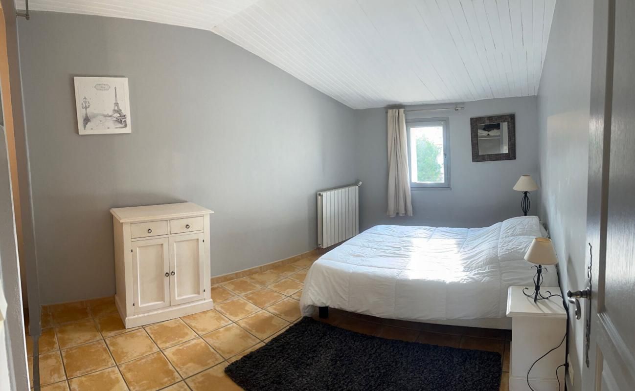 BAGNOLS-SUR-CEZE CODOLET 30200 Maison de village 165 m²    179 000 euros 4