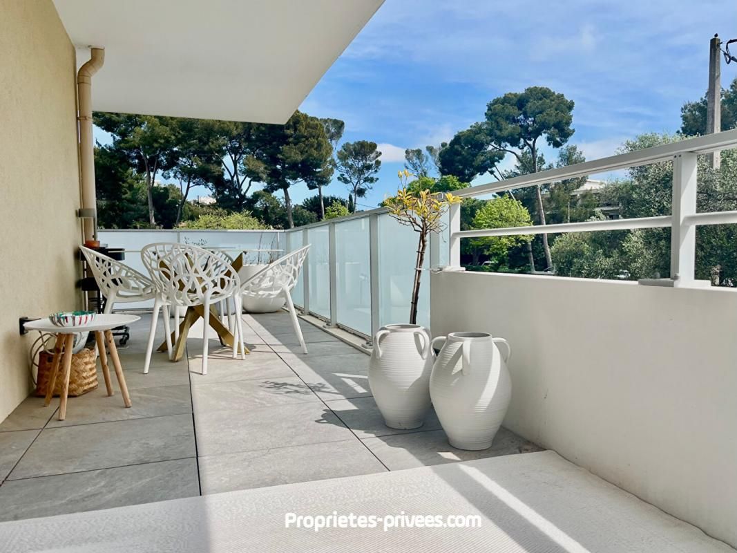 LE CANNET, 3 pièces récent (juin 2023) 63m2, terrasse 31m2 sans vis-à-vis