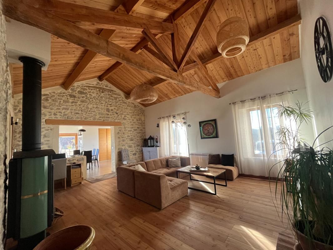 DIGNE-LES-BAINS Maison Design en pierre rénovée 2