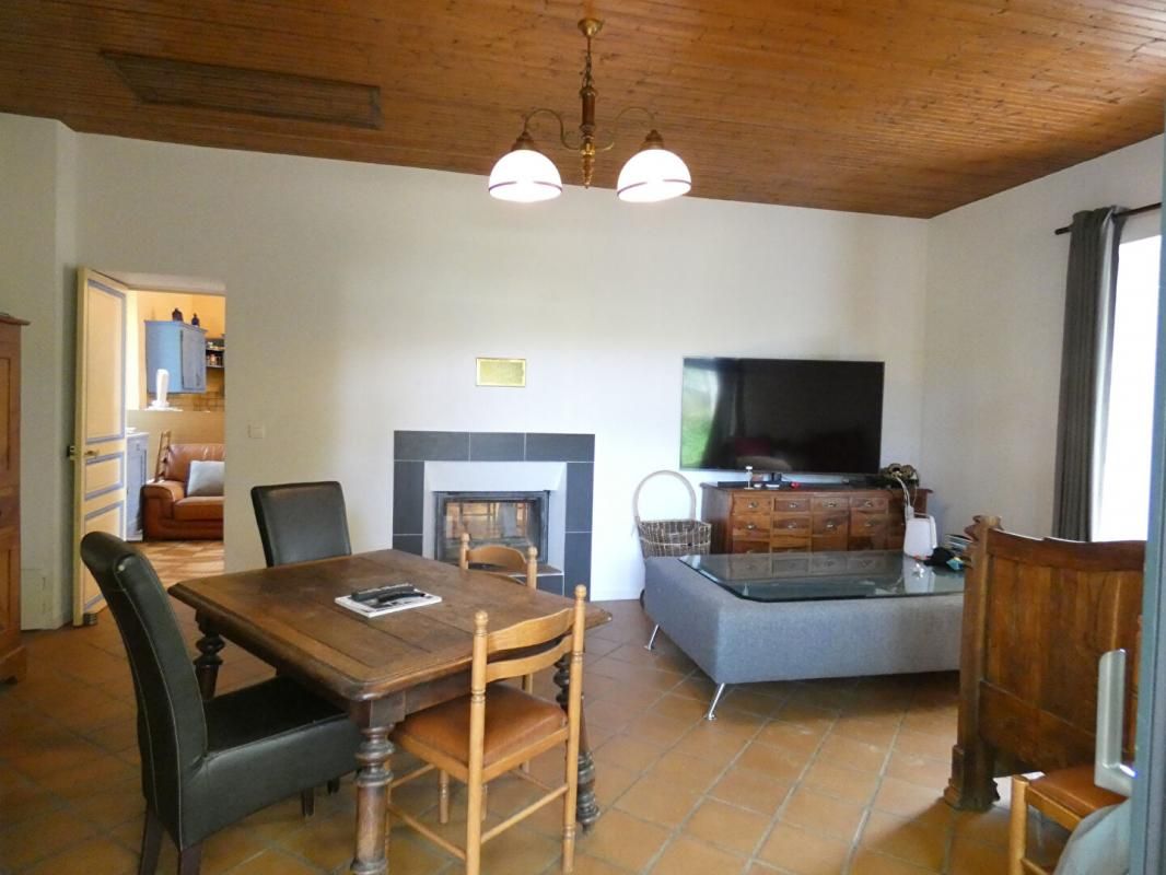 LANVALLAY Proche Dinan, Grande demeure en Pierres, 10 chambres 3