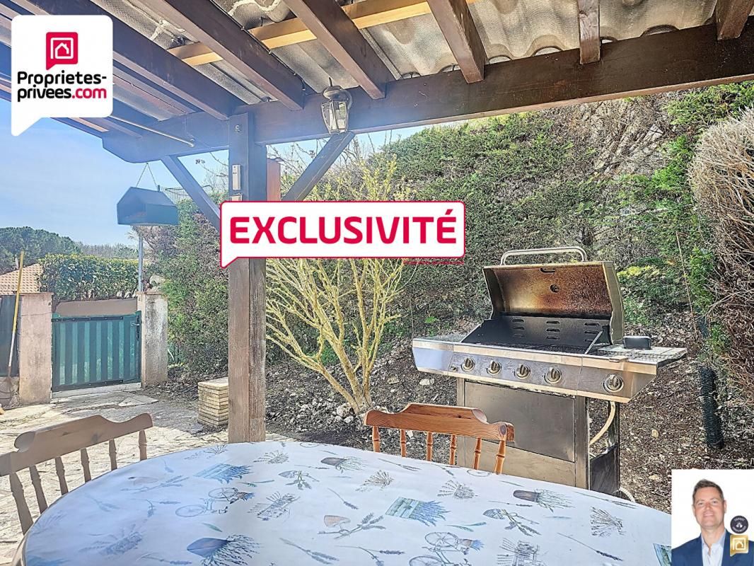 Maison jumelée 4 pièces 55 m2 avec jardinet et 1 place de parking privative