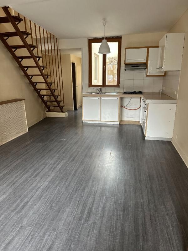 PUSSAY Maison Pussay 3 pièce(s) 64 m2 3