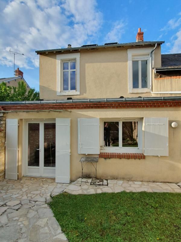 CHATEAUROUX Maison de ville 5 pièce(s) 130 m2 + piscine et garage 2