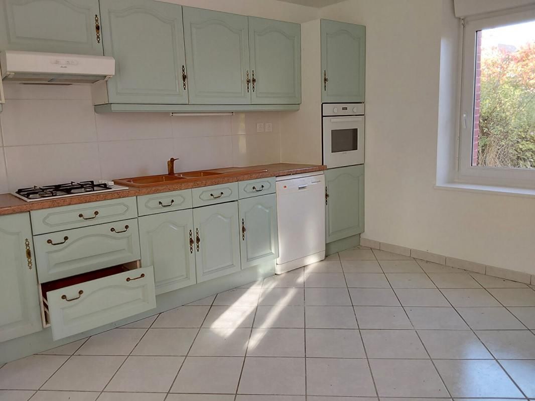 Maison Carhaix Plouguer 4 pièce(s) 85 m2