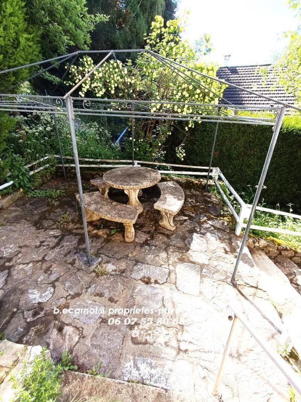 LA MOTTE-D'AVEILLANS Maison 5PP 96 m² avec sous-sol complet terrain 1016 m² 3