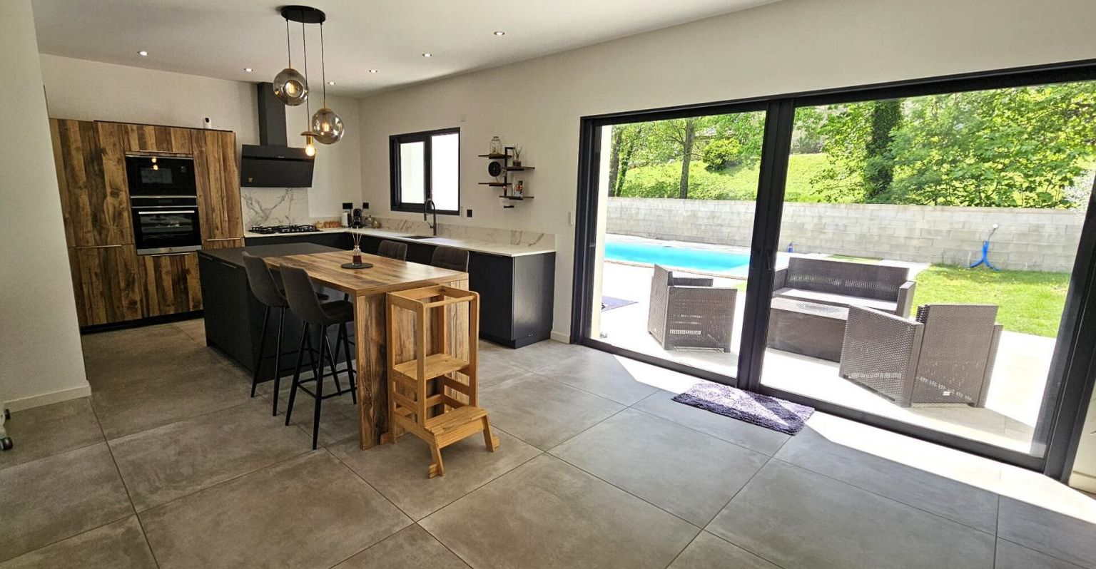 MONTELIMAR Maison à Montélimar de 127 m2 avec piscine et garage 2